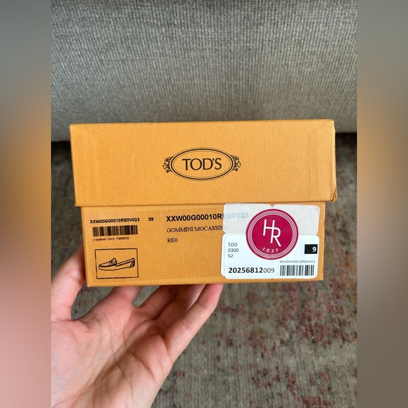 Tod’s Gommino Loafer - Picture 9 of 10